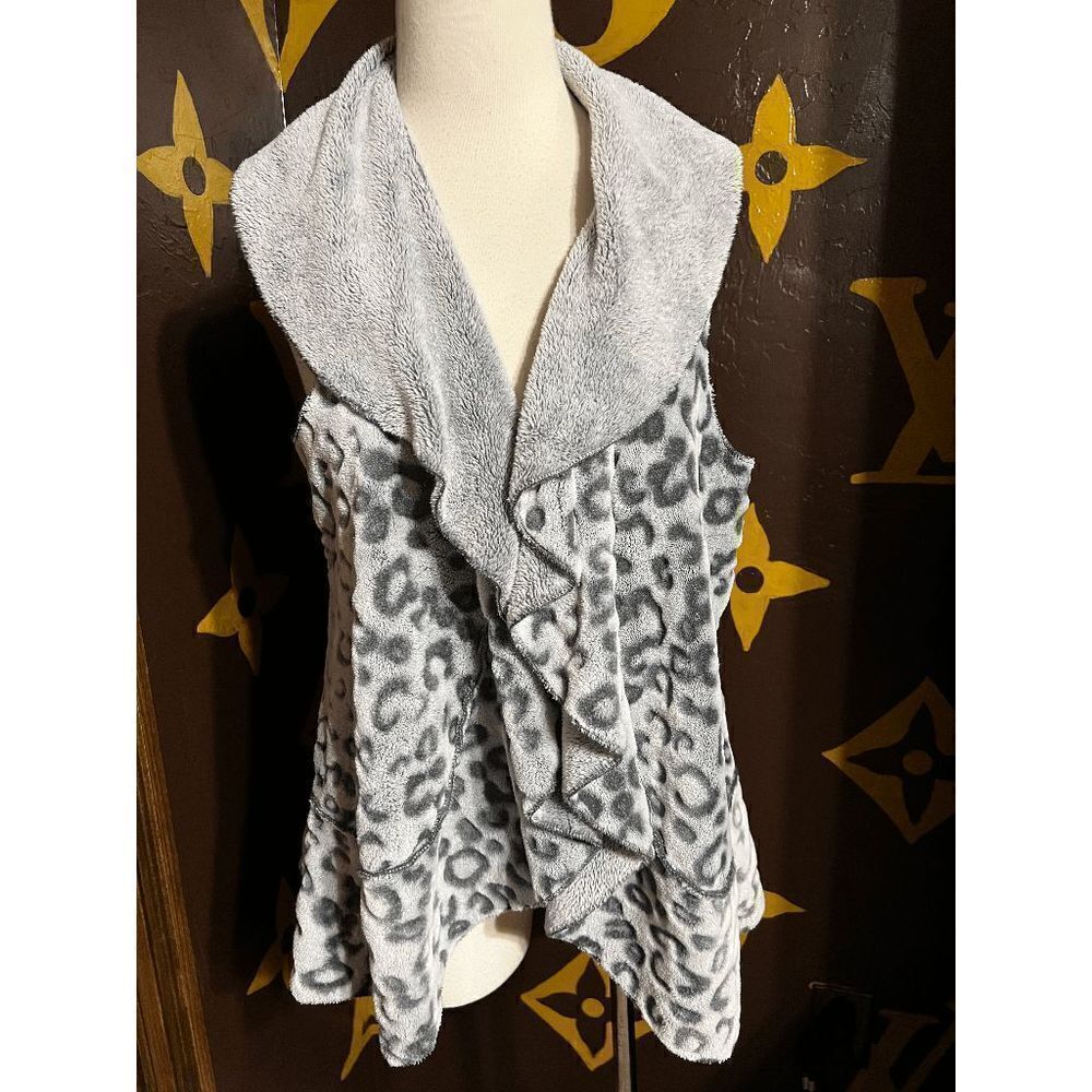 Multiples Animal Print Faux Fur Ruffled Vest Size Medium